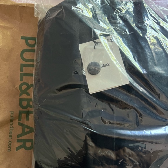 Pull&Bear Black Felt Texture Coat with button - Picture 2 of 4